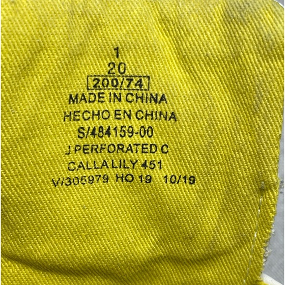 Old Navy white low top sneakers | Stars | Size 1Y - Picture 4 of 7